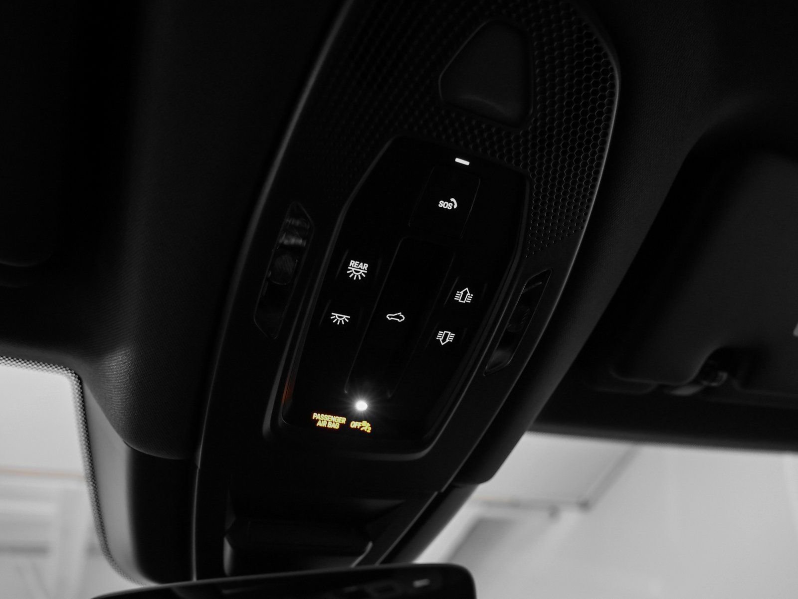 Certified 2025 Porsche Cayenne image 36