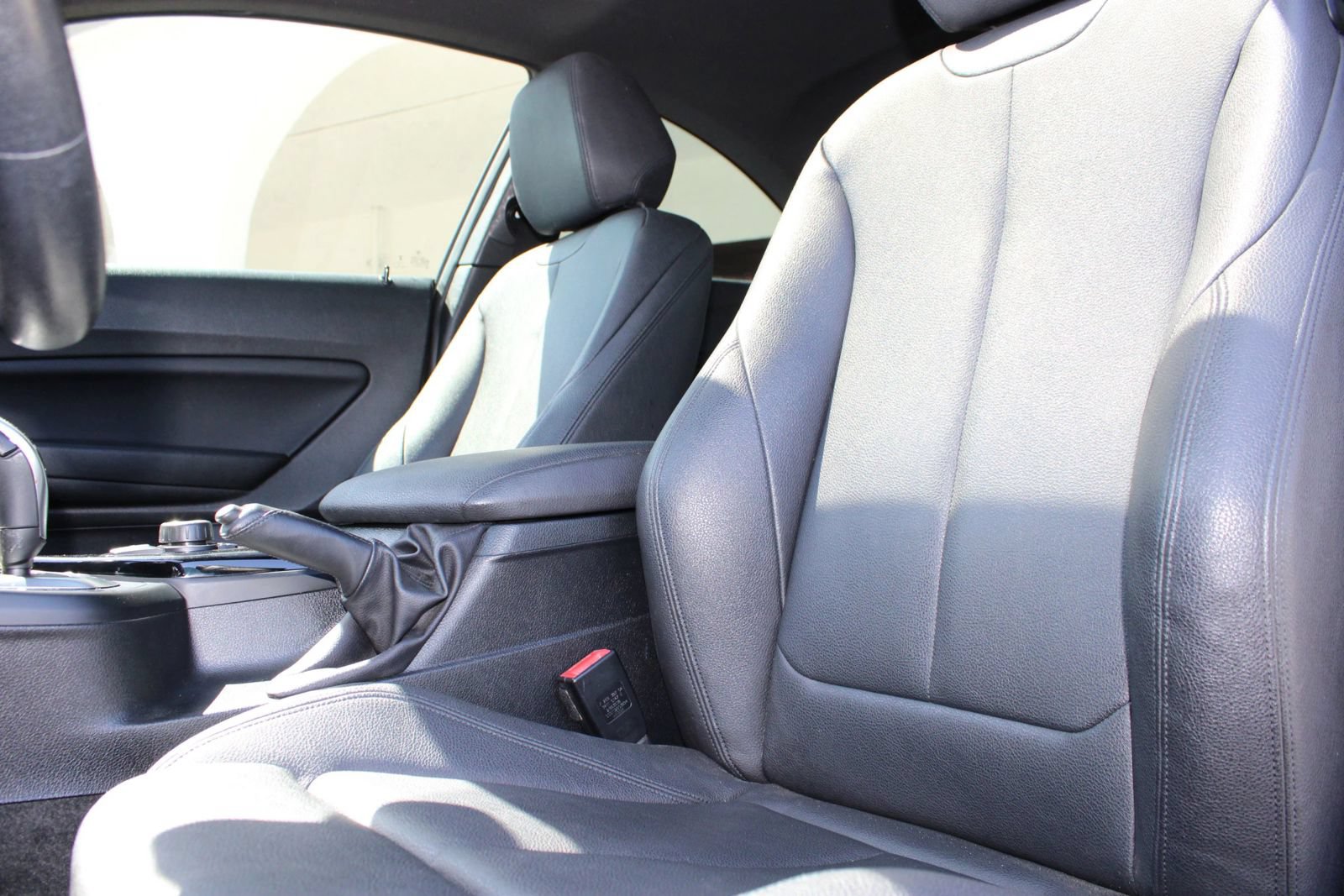 Used 2019 BMW 230i Coupe w/ Convenience Package RWD image 14