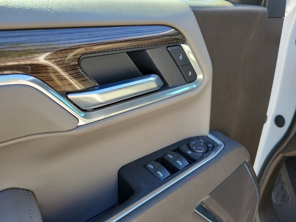 Used 2026 Chevrolet Silverado 1500 RST AWD/4WD image 24