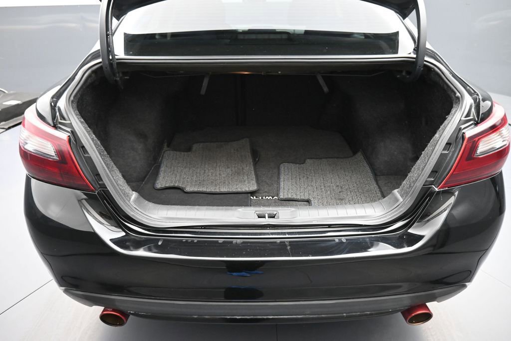 Used 2018 Nissan Altima 2.5 SR FWD image 21