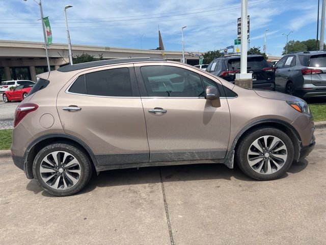 Used 2018 Buick Encore Essence FWD image 5