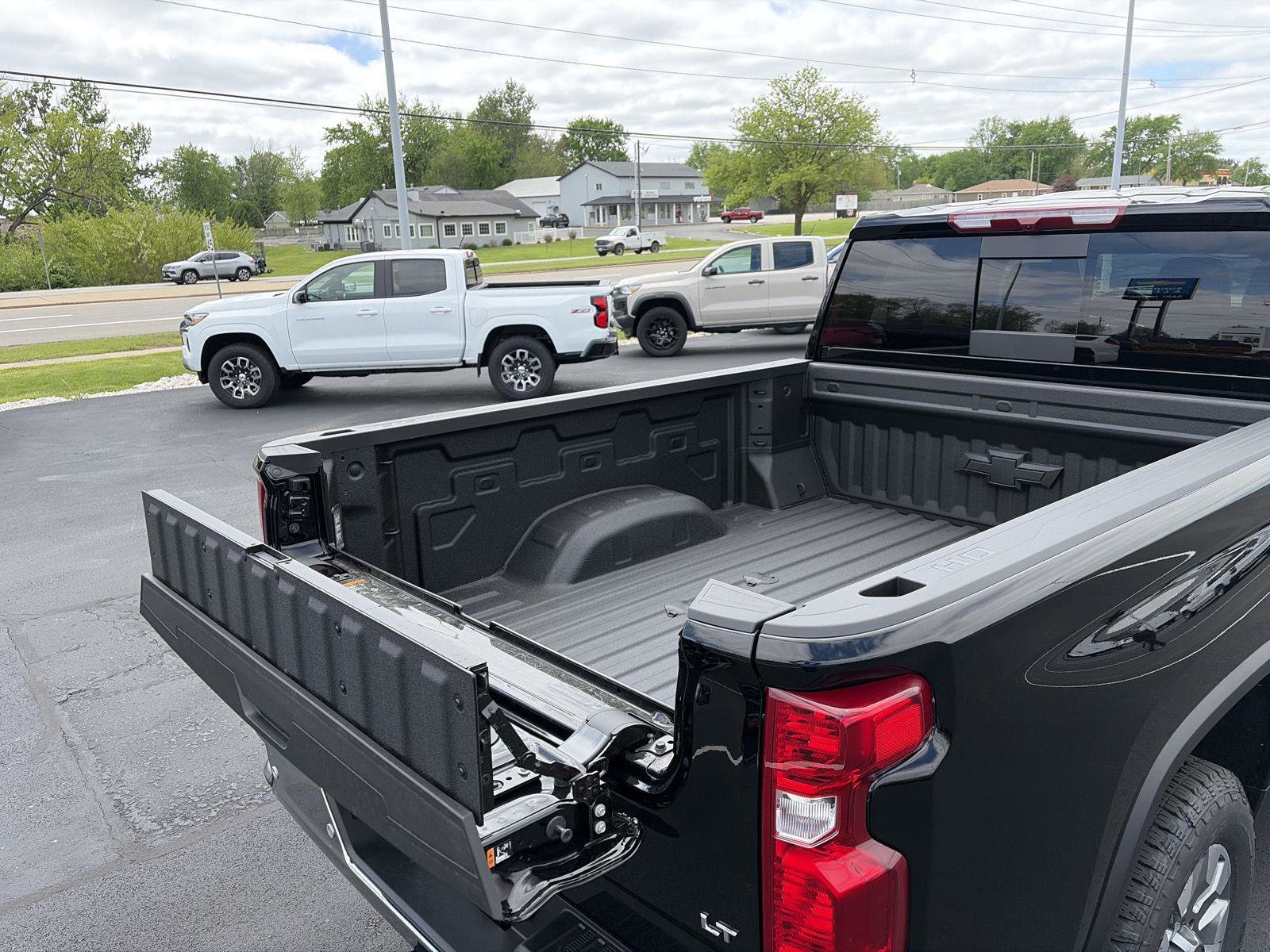 New 2026 Chevrolet Silverado 2500 LT w/ True North Edition AWD/4WD image 5
