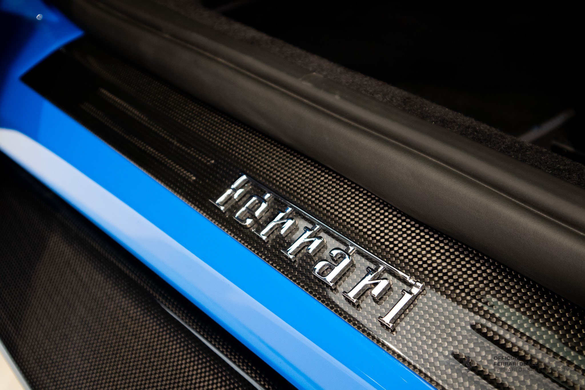Used 2024 Ferrari Roma Spider RWD image 15