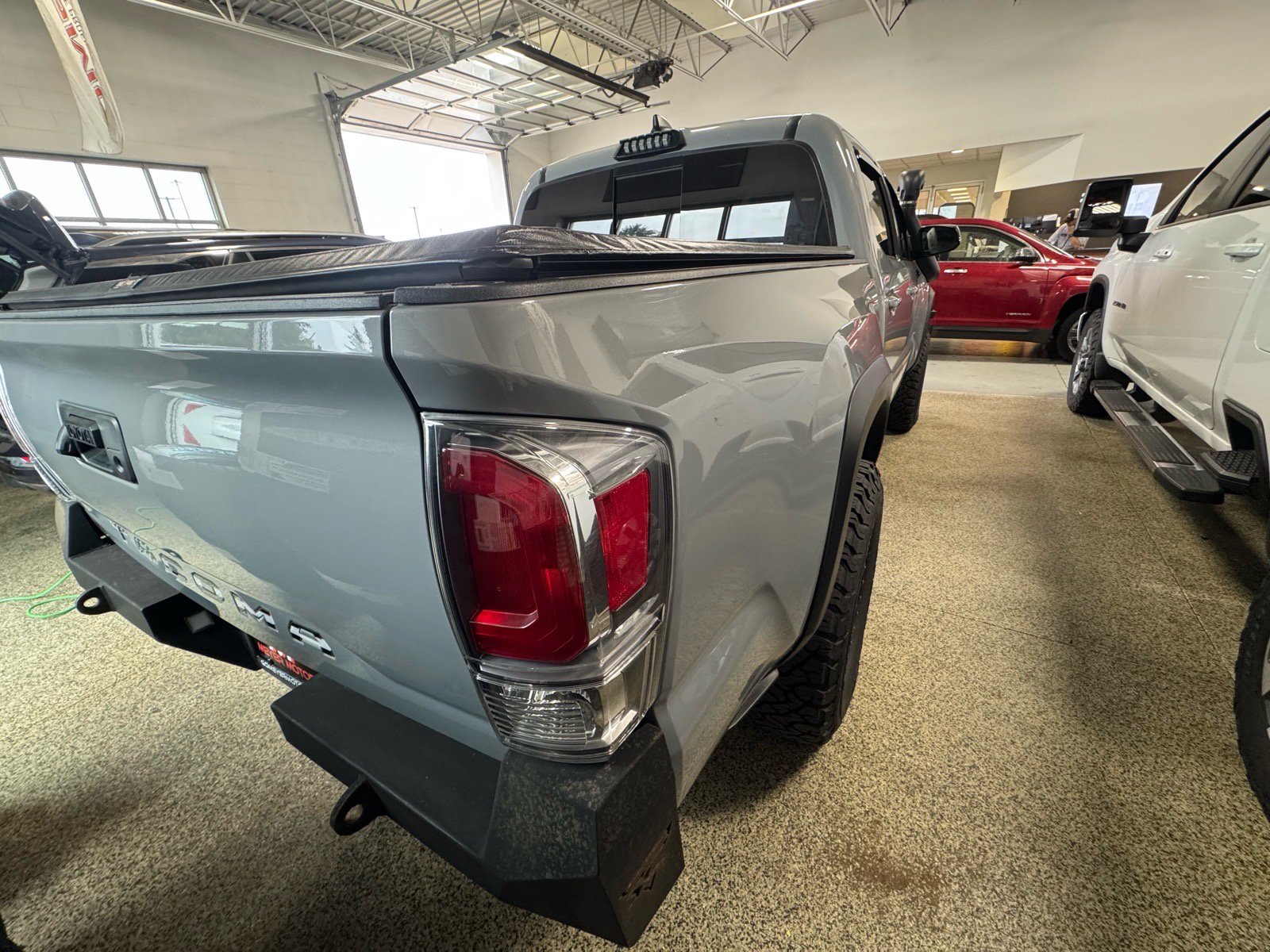 Used 2021 Toyota Tacoma TRD Sport AWD/4WD image 5