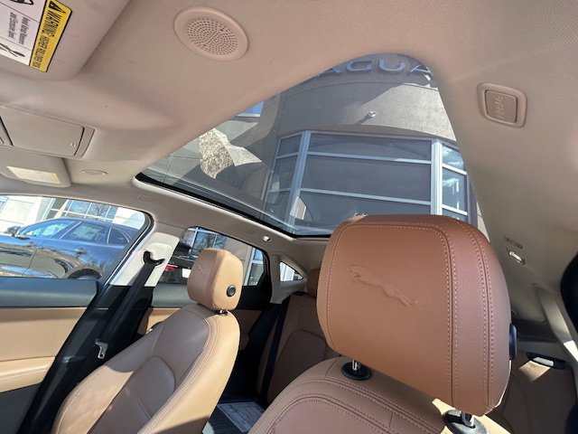 Used 2021 Jaguar E-PACE SE image 13