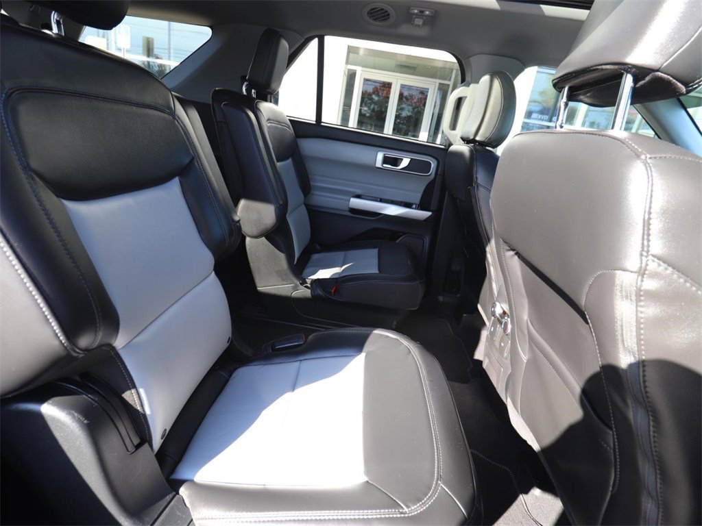 Used 2022 Ford Explorer XLT w/ Equipment Group 202A image 23