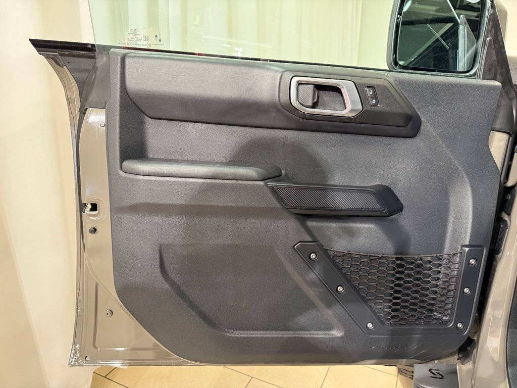 Used 2026 Ford Bronco Badlands AWD/4WD image 15