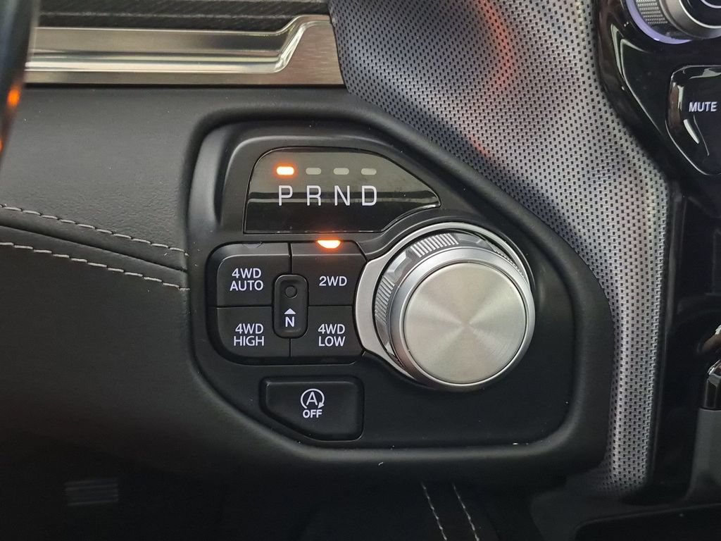 Used 2021 RAM 1500 Limited AWD/4WD image 28