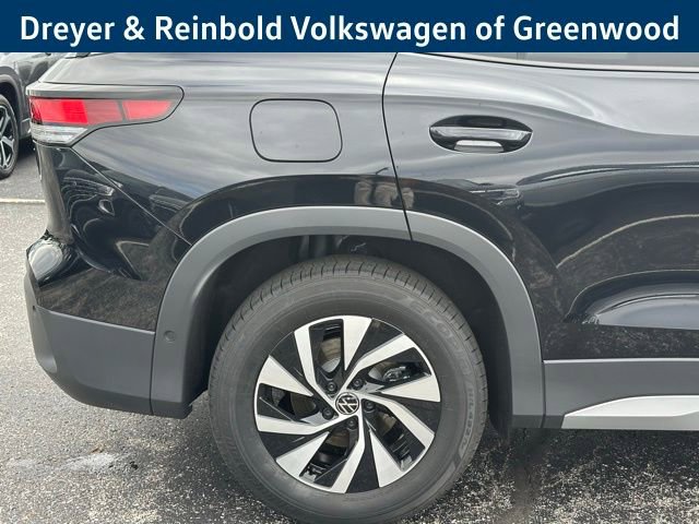 New 2026 Volkswagen Tiguan S FWD image 9