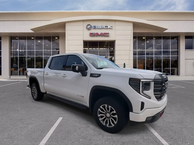 Certified 2023 GMC Sierra 1500 AT4 w/ AT4 Premium Package AWD/4WD image 2