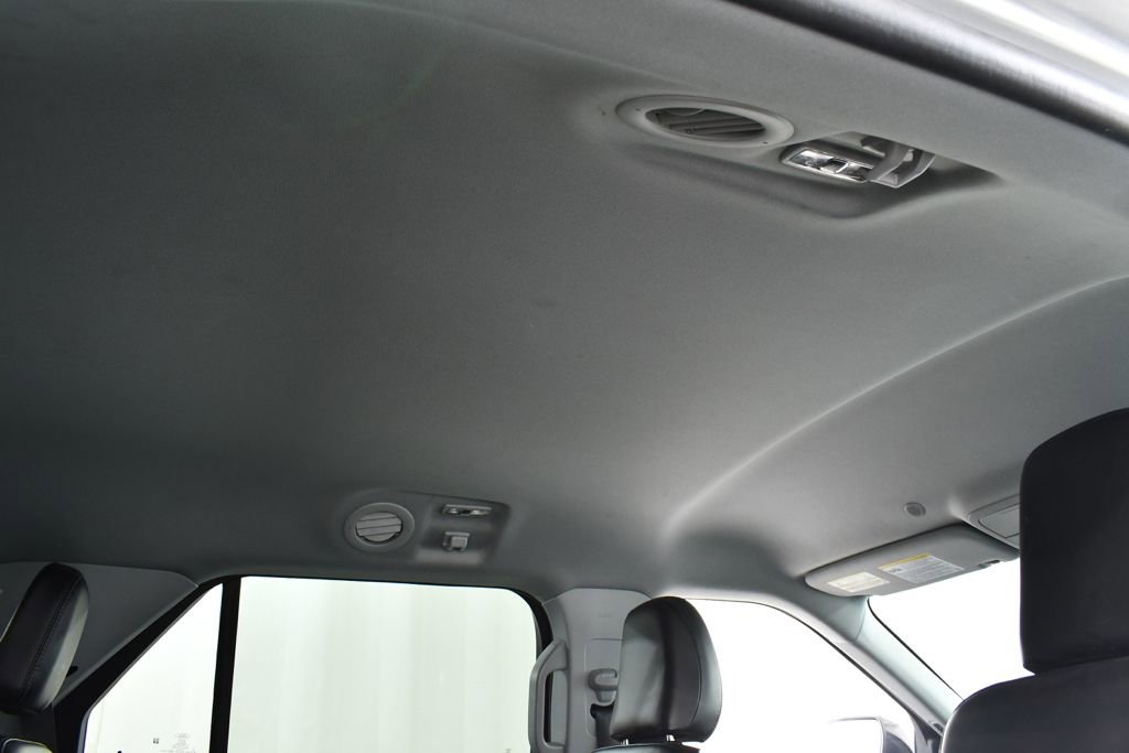 Used 2023 Ford Explorer XLT w/ Equipment Group 202A image 18