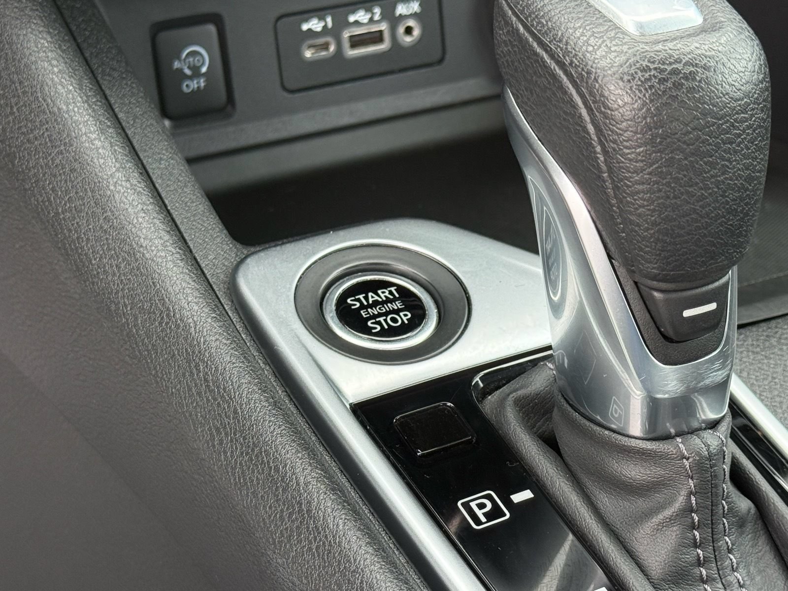 Used 2024 Nissan Sentra SV FWD image 25