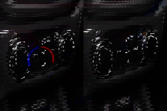 Used 2021 Chevrolet TrailBlazer LS image 16