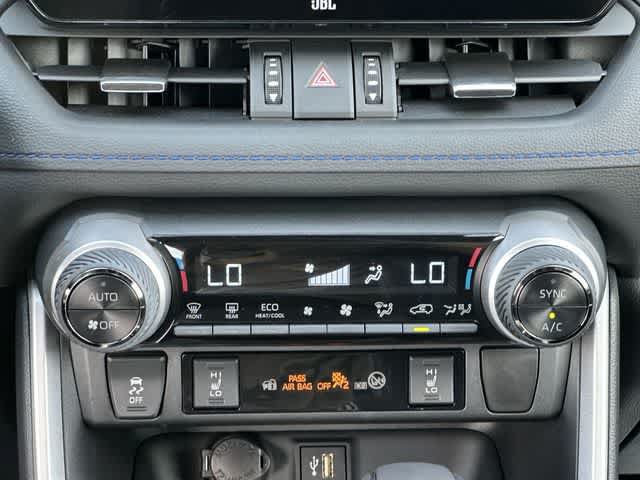 Used 2024 Toyota RAV4 XSE w/ Advanced Technology Package AWD/4WD image 15