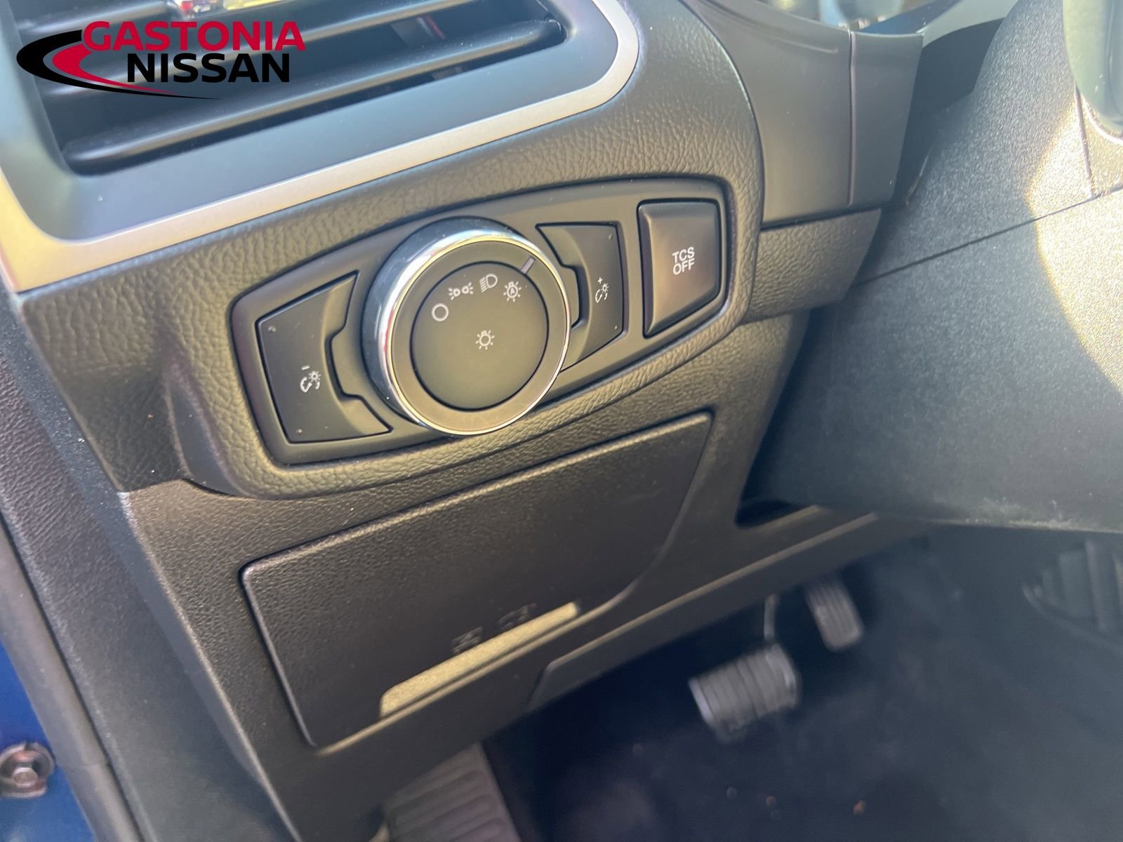 Used 2022 Ford Edge SE image 37