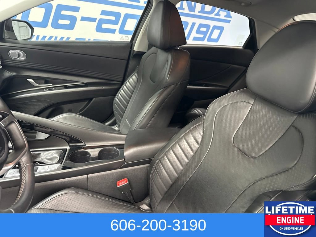 Used 2023 Hyundai Elantra Limited w/ Cargo Package FWD image 18