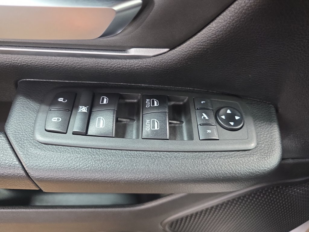 Used 2021 RAM 1500 Big Horn AWD/4WD image 29