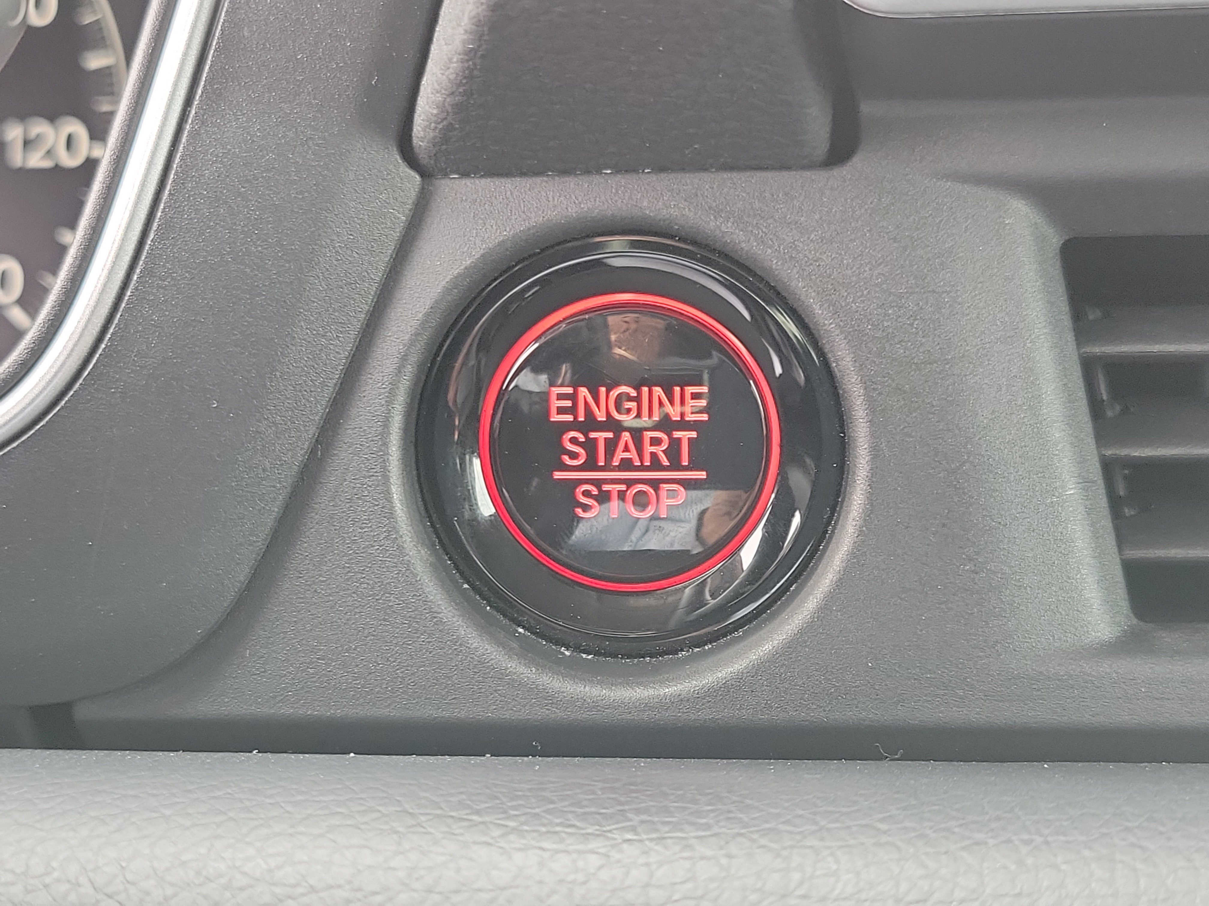 Used 2024 Honda Pilot EX-L image 28