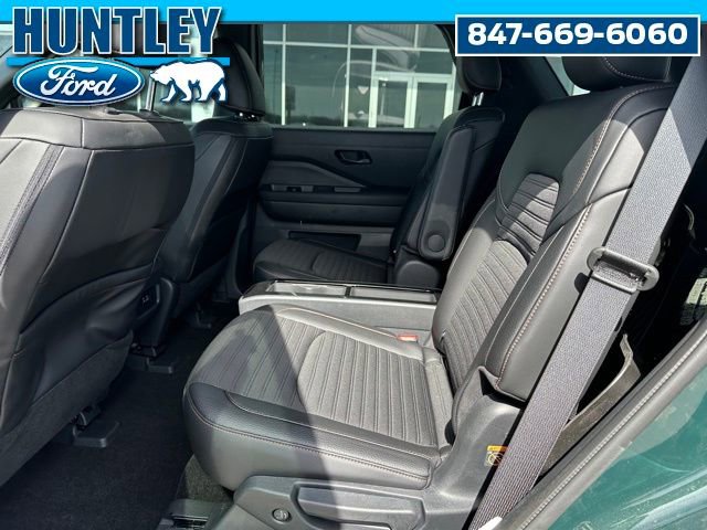 Used 2025 Nissan Pathfinder Rock Creek image 14