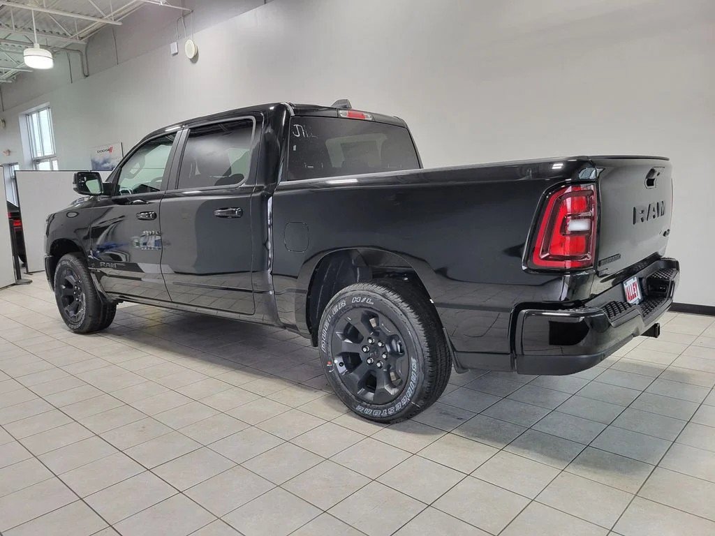 New 2026 RAM 1500 Big Horn w/ Night Edition AWD/4WD image 5