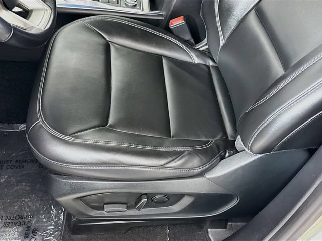 Used 2022 Ford Explorer XLT w/ Equipment Group 202A AWD/4WD image 19