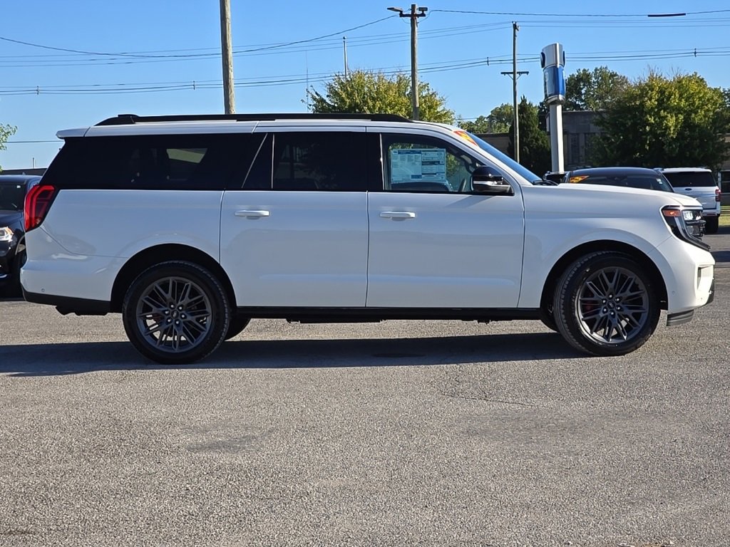New 2025 Ford Expedition Max Platinum image 8