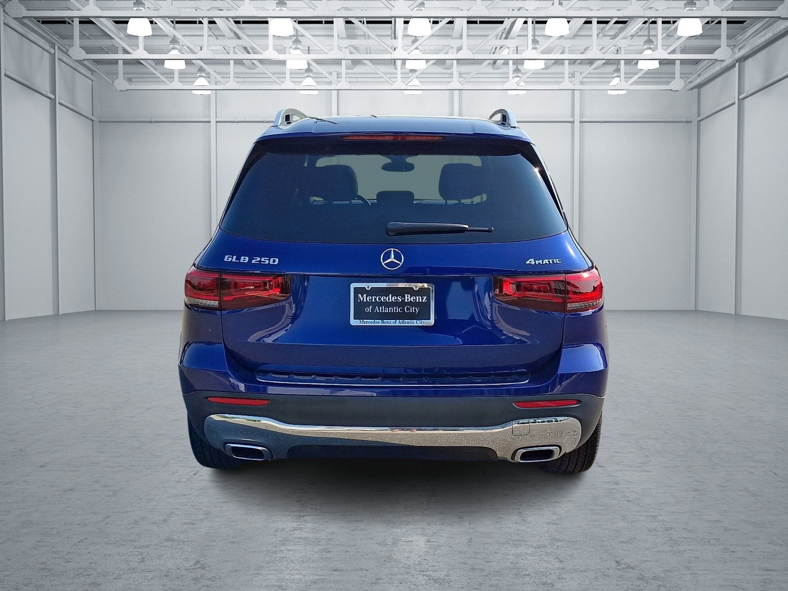 Used 2022 Mercedes-Benz GLB 250 4MATIC image 5