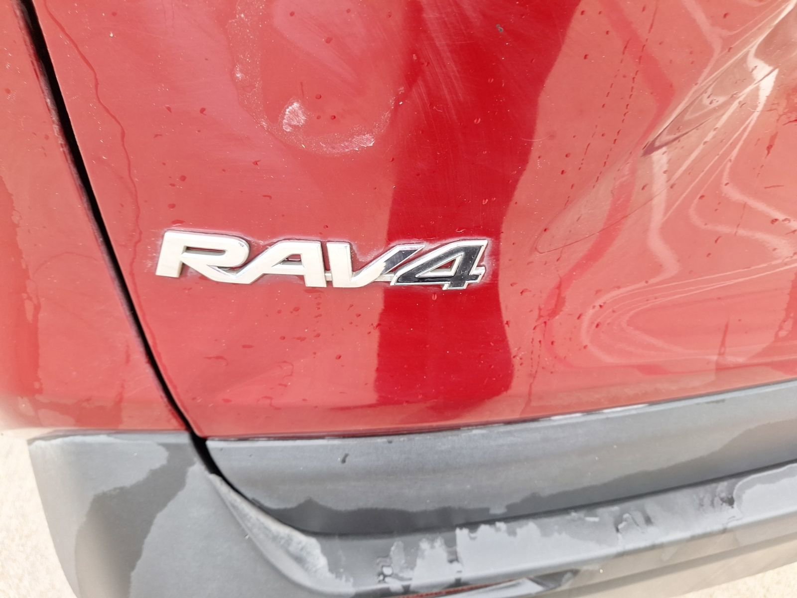 Used 2022 Toyota RAV4 XLE w/ Convenience Package AWD/4WD image 13