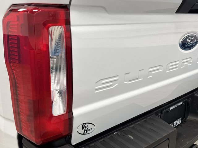 Used 2024 Ford F250 XL w/ XL Chrome Package image 32