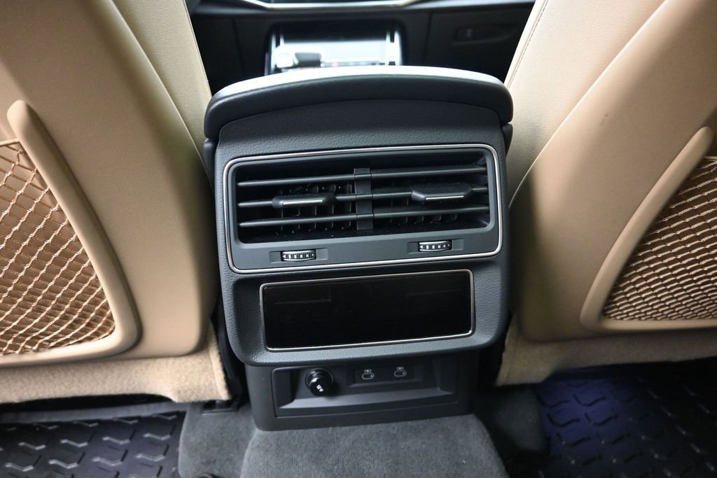 Used 2025 Audi Q7 3.0T Premium Plus w/ Premium Plus Package image 14
