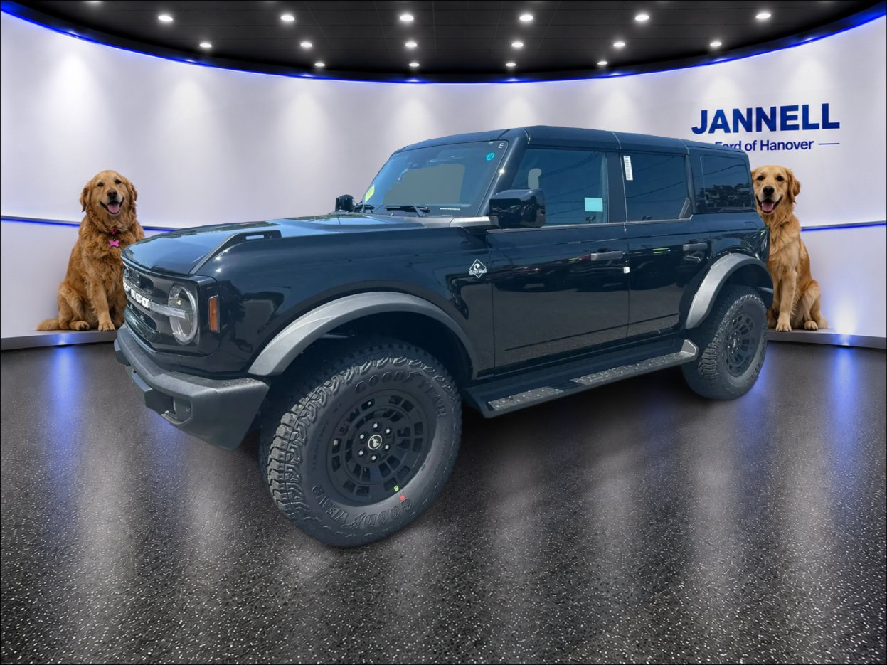 New 2026 Ford Bronco Outer Banks w/ Sasquatch Package