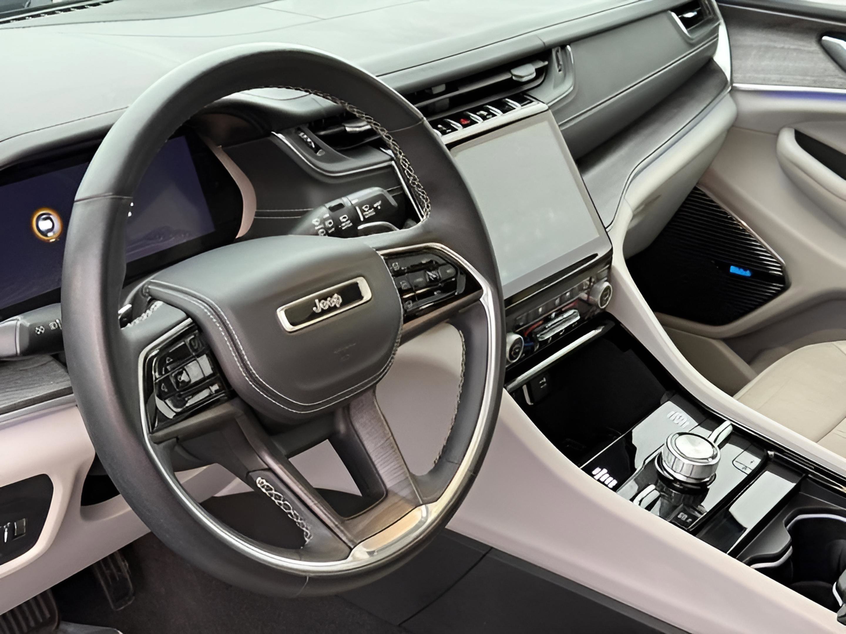 Used 2022 Jeep Grand Cherokee L Overland image 26