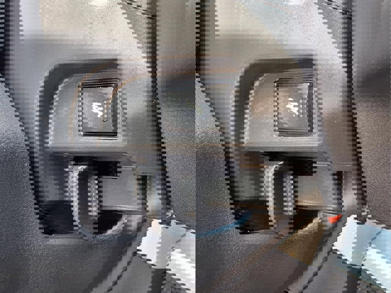 Used 2011 RAM 1500 Laramie image 16