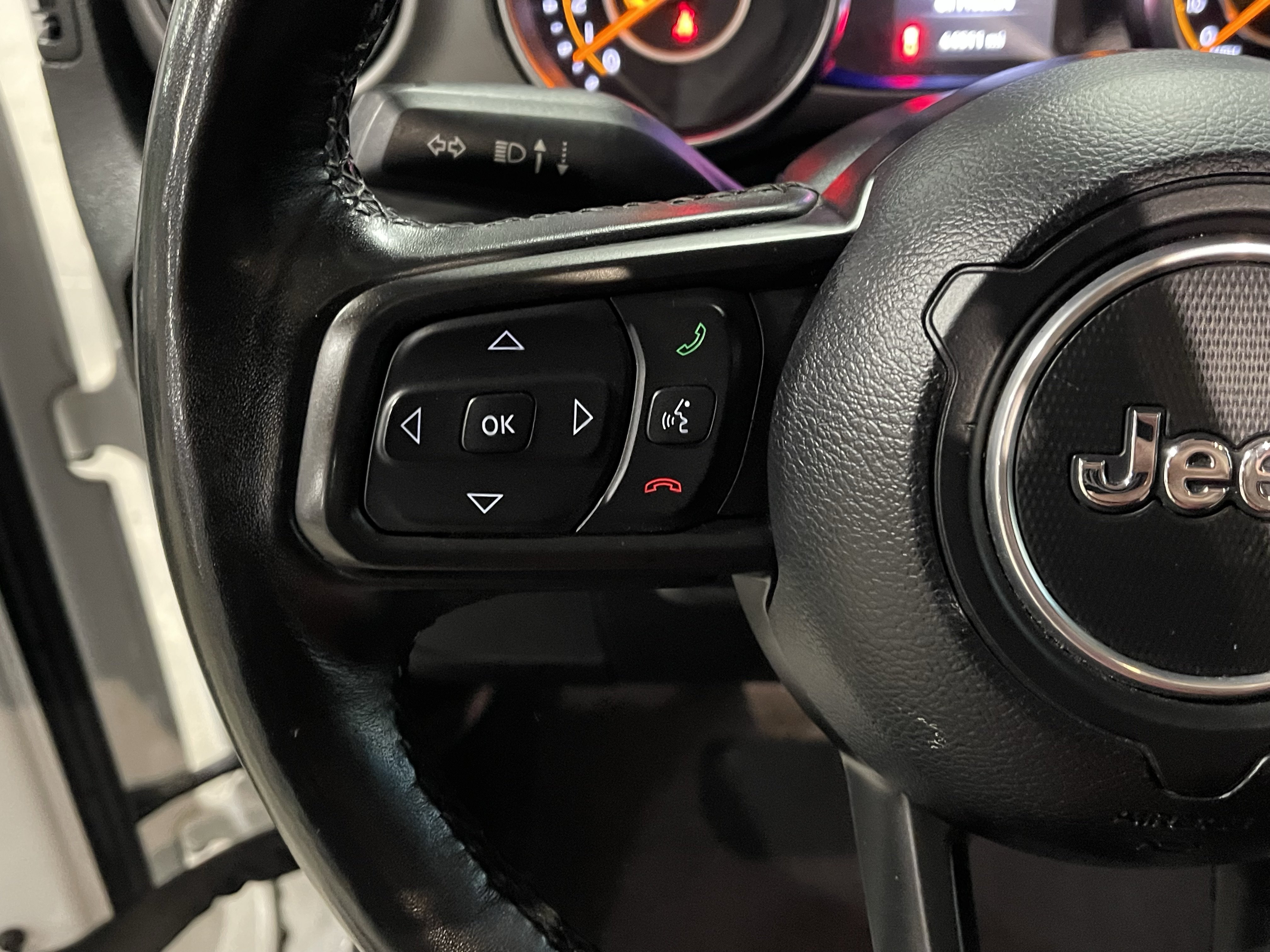 Used 2023 Jeep Gladiator Sport AWD/4WD image 22