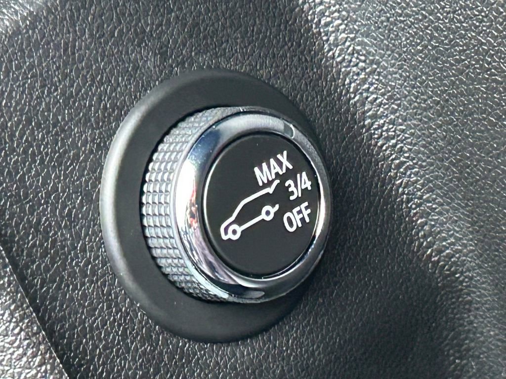 Used 2025 Cadillac XT4 Sport w/ Cold Weather Package image 61