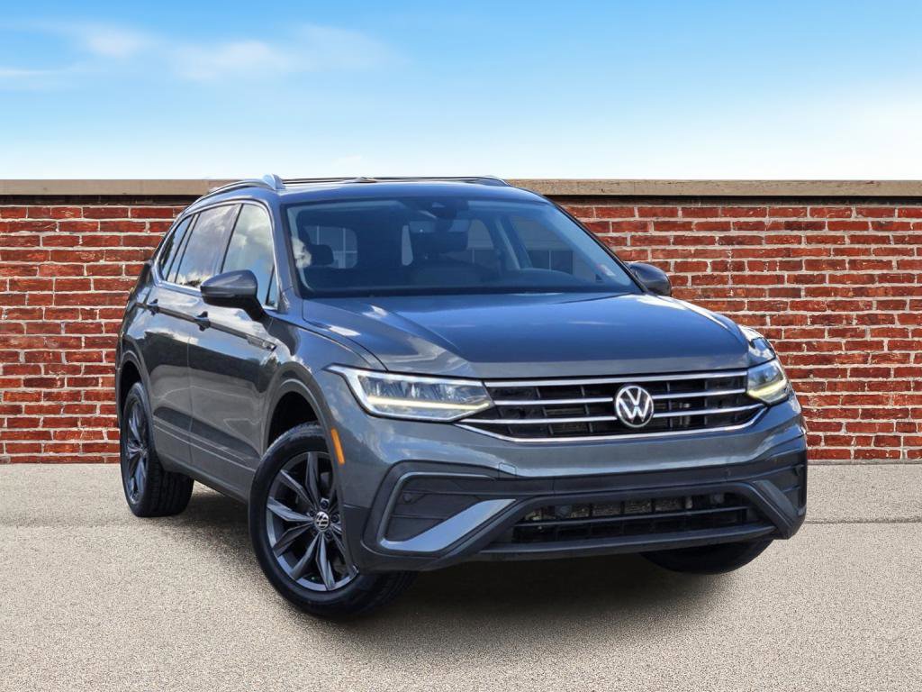 Used 2023 Volkswagen Tiguan SE w/ Panoramic Sunroof Package video 1
