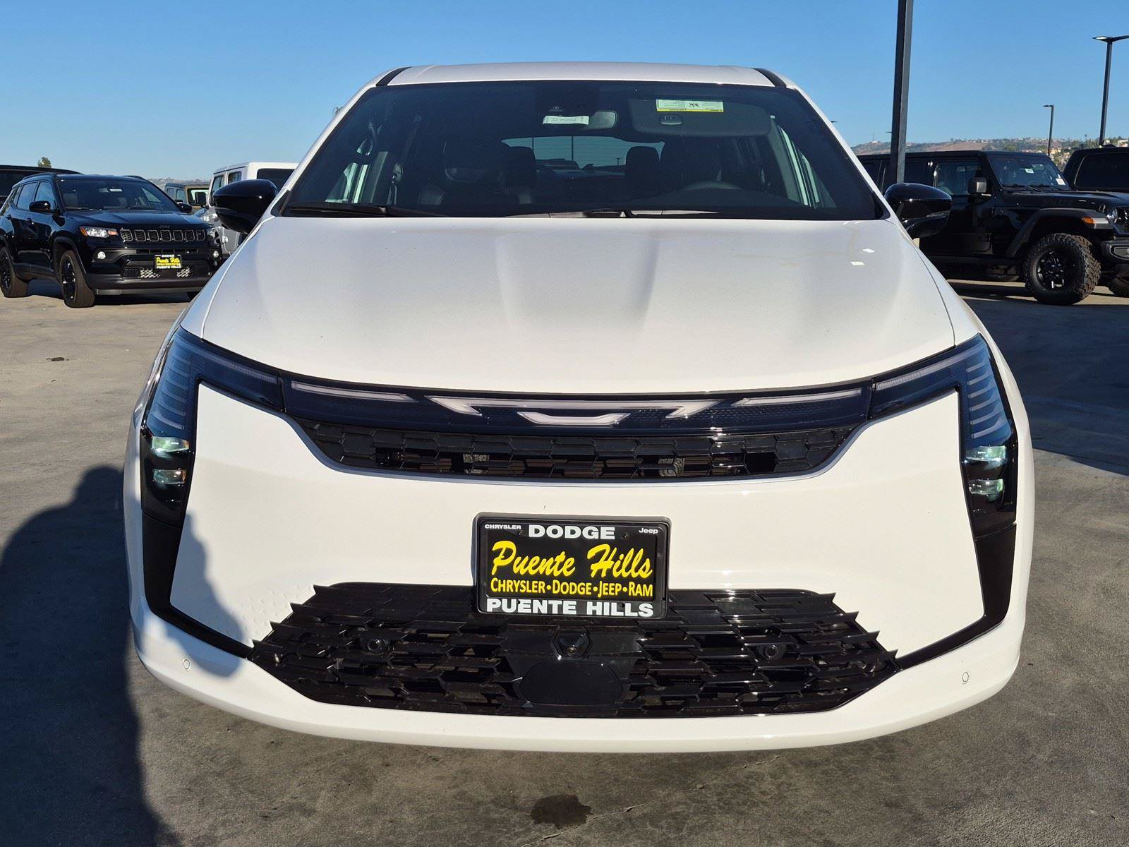 New 2027 Chrysler Pacifica Select w/ Family Tech Group FWD image 2