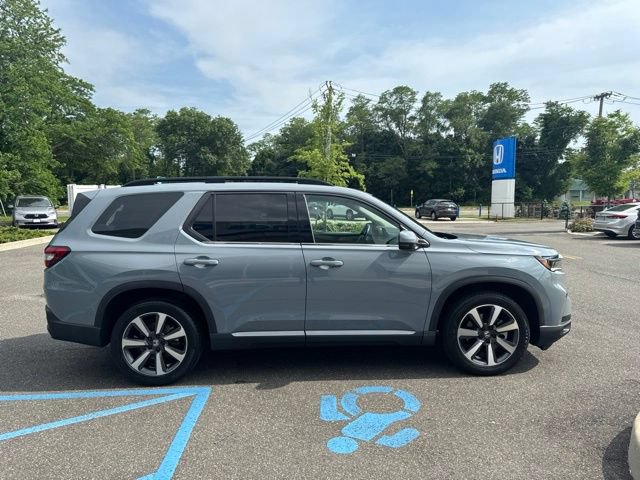 Certified 2023 Honda Pilot Touring image 9