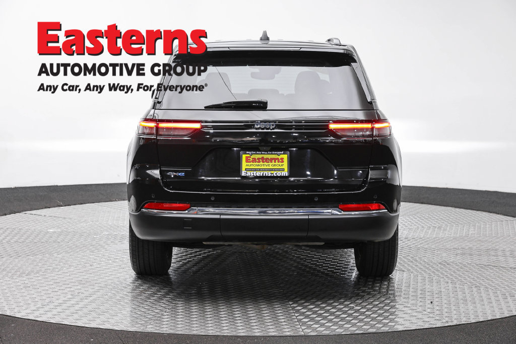 Used 2023 Jeep Grand Cherokee 4WD 4xe image 8