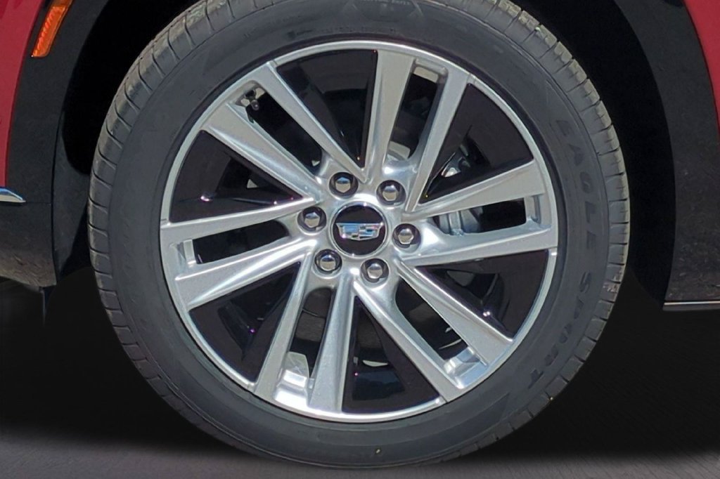New 2027 Cadillac Vistiq Luxury w/ LPO, Floor Liner Package AWD/4WD image 16