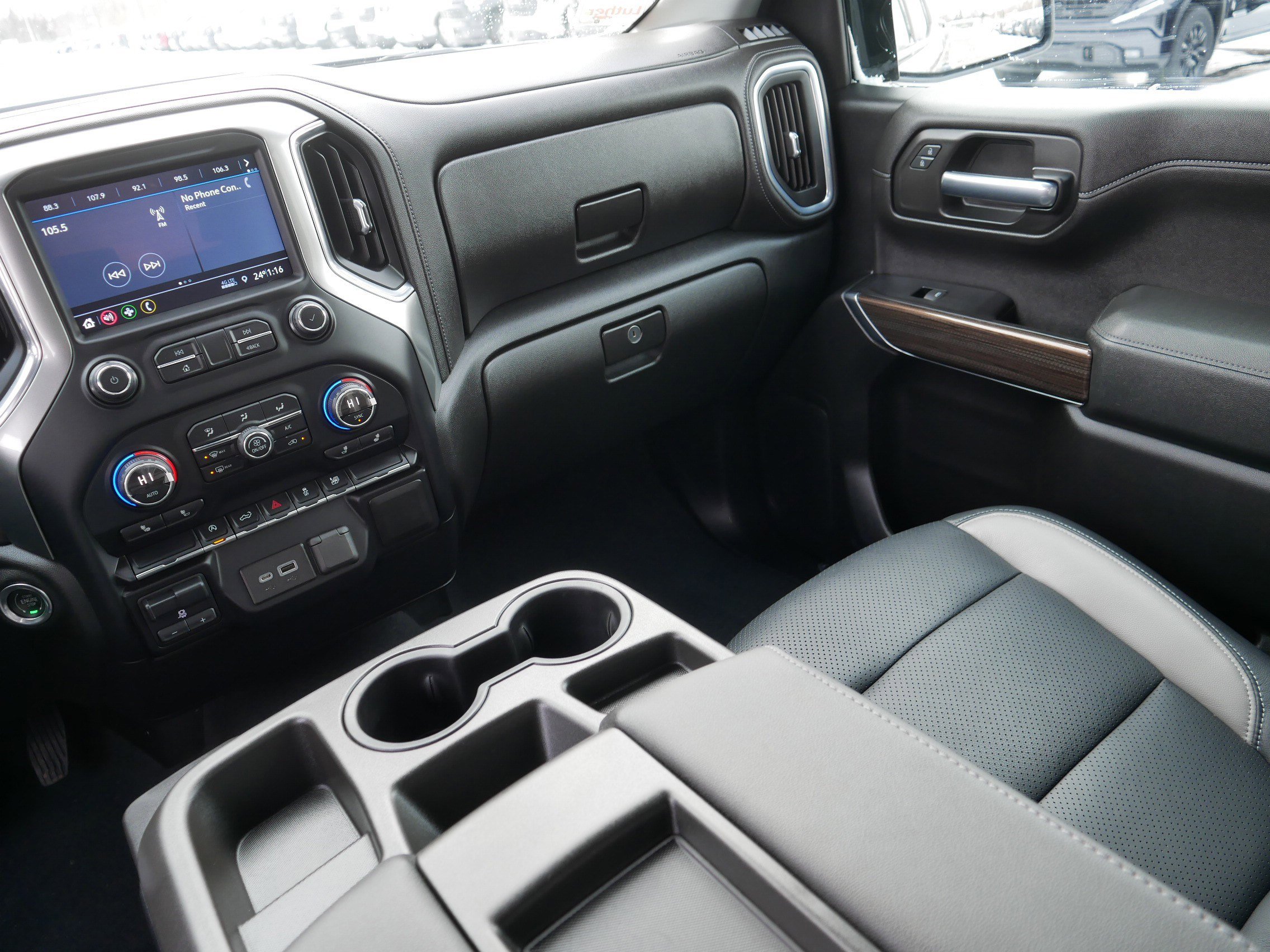 Used 2019 Chevrolet Silverado 1500 RST w/ All-Star Edition image 11