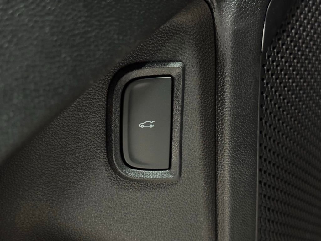 New 2025 Chevrolet Blazer EV LT image 29