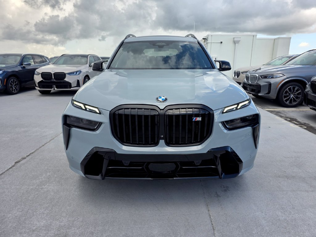 New 2027 BMW X7 M60i AWD/4WD image 2