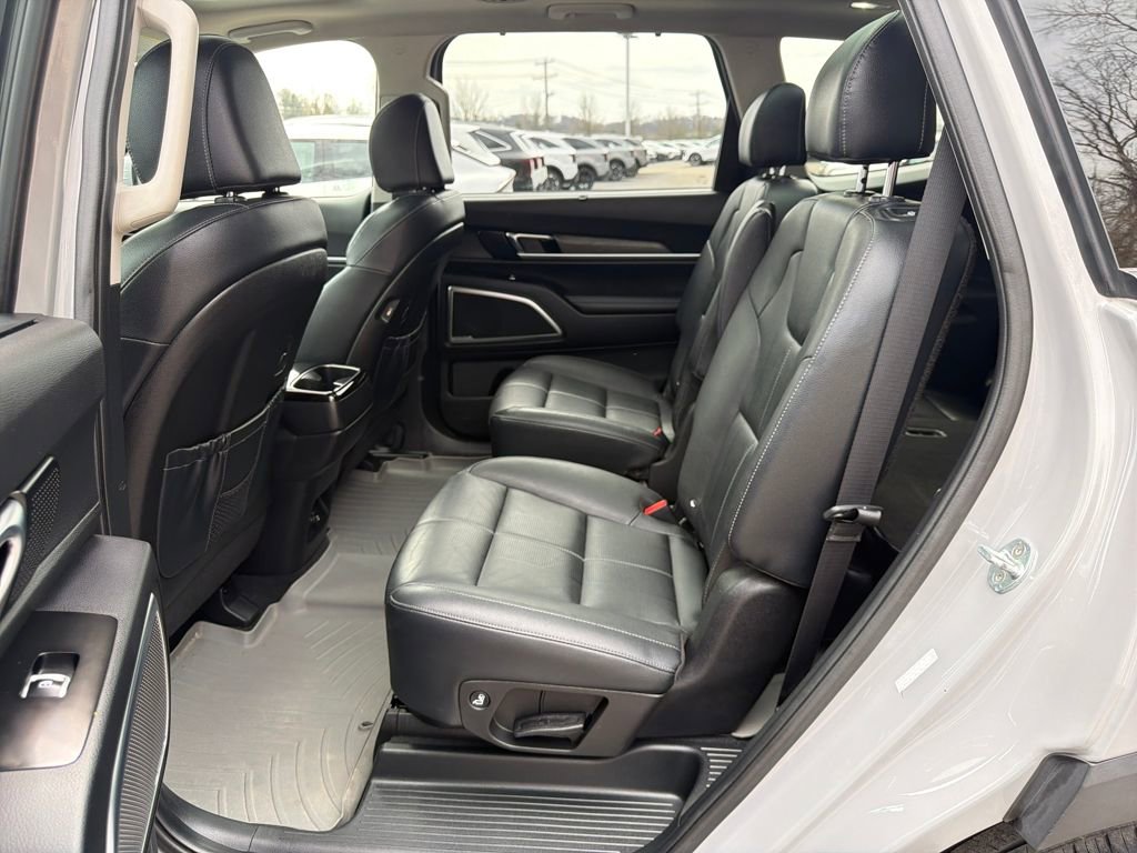 Certified 2022 Kia Telluride SX w/ Nightfall Edition Package image 26
