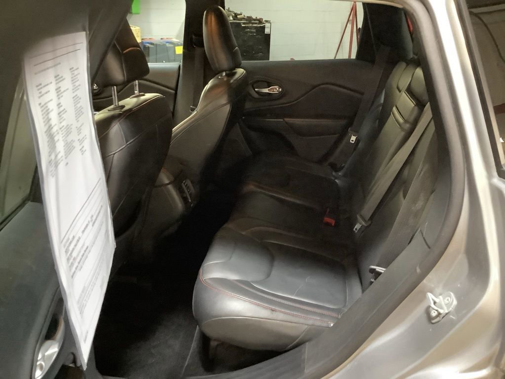 Used 2014 Jeep Cherokee Trailhawk w/ Leather Interior Group image 18