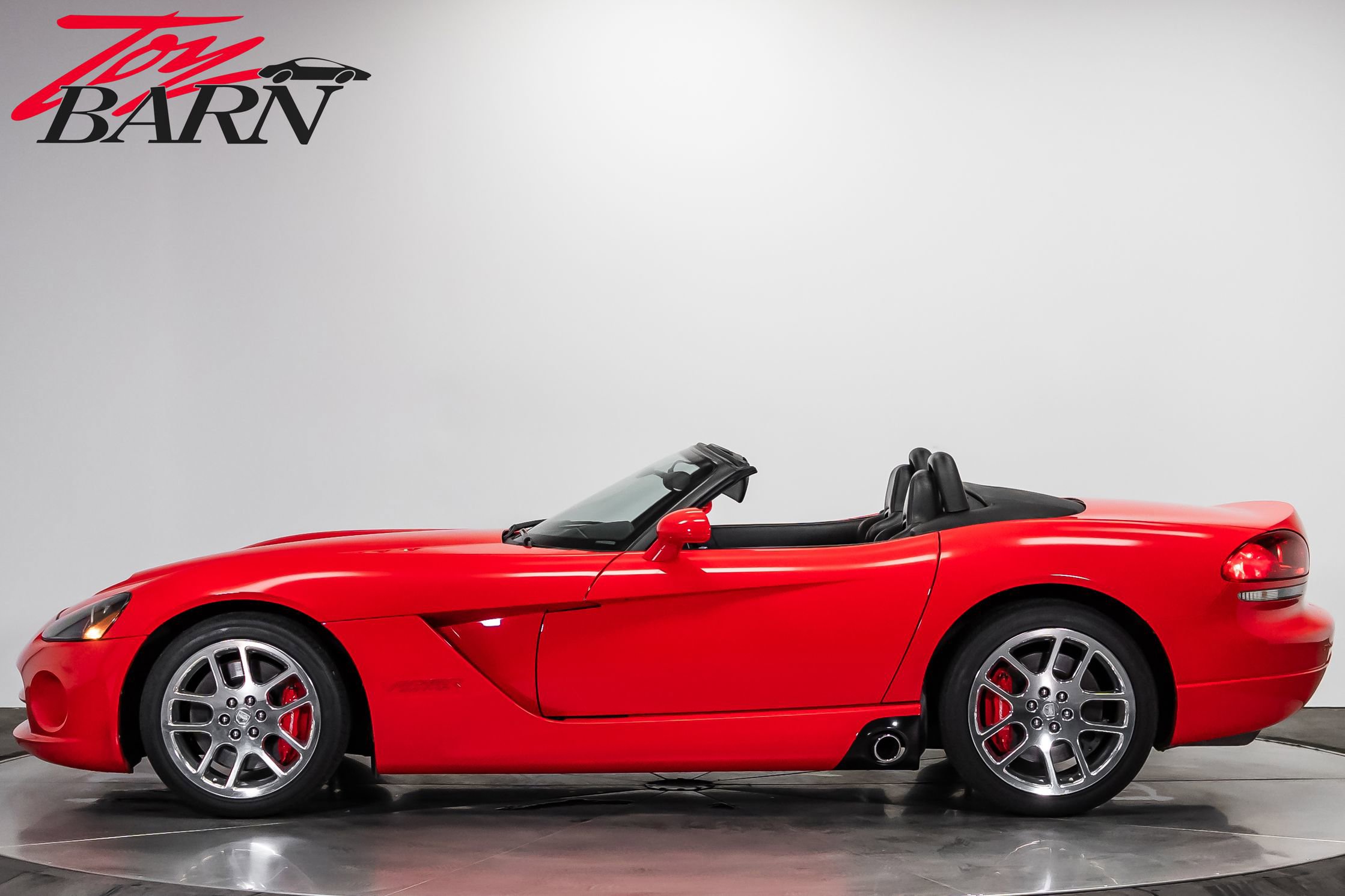 Used 2005 Dodge Viper SRT-10 RWD image 2