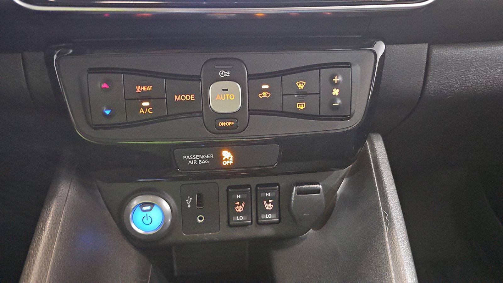 Used 2018 Nissan Leaf SL w/ SL Technology Package FWD image 18