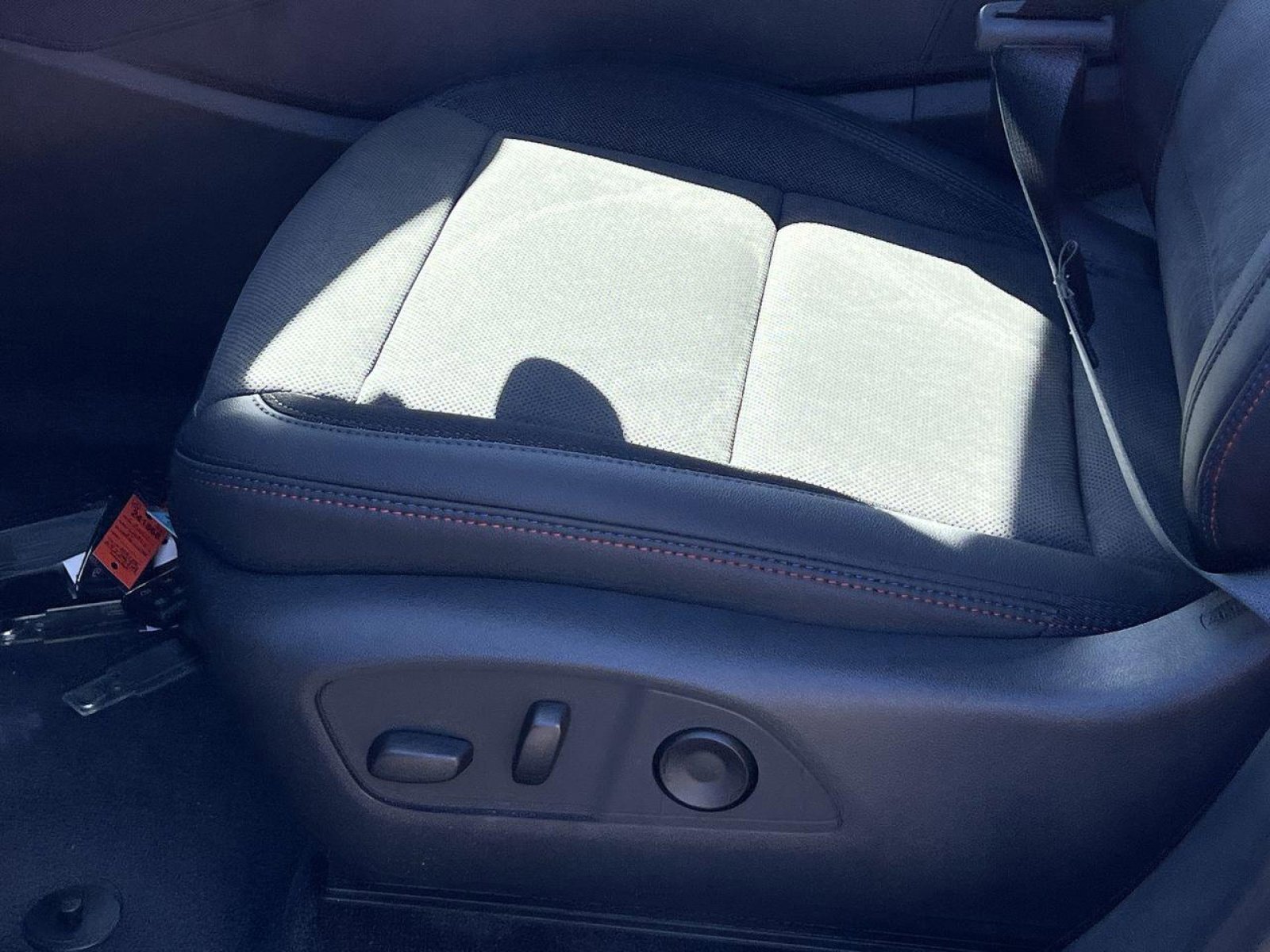 New 2025 Chevrolet Blazer EV RS image 8