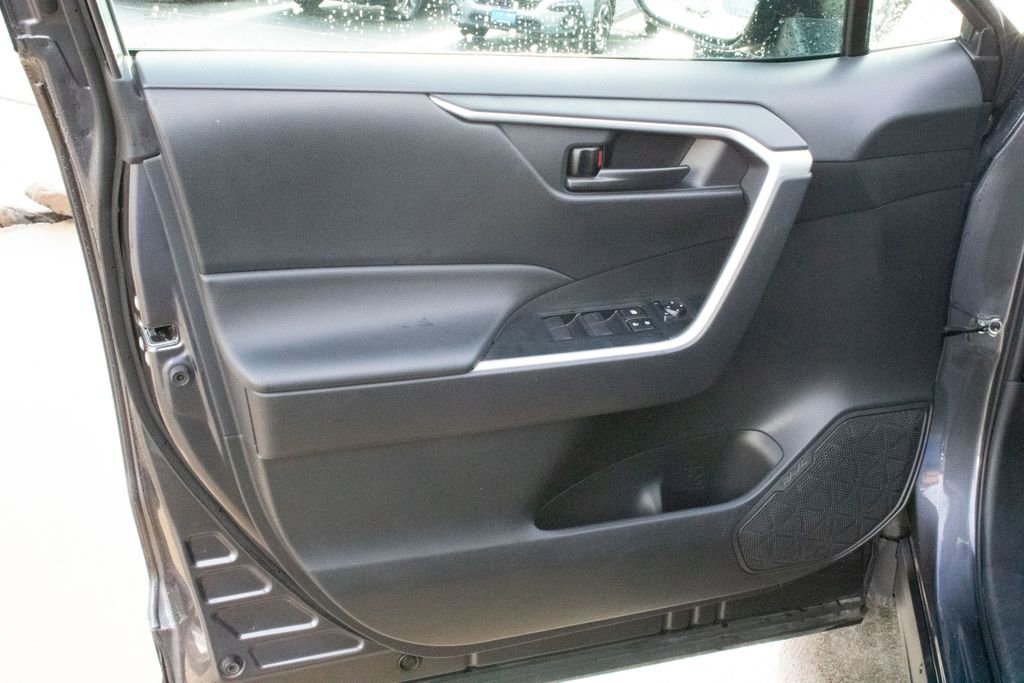 Used 2024 Toyota RAV4 LE image 14