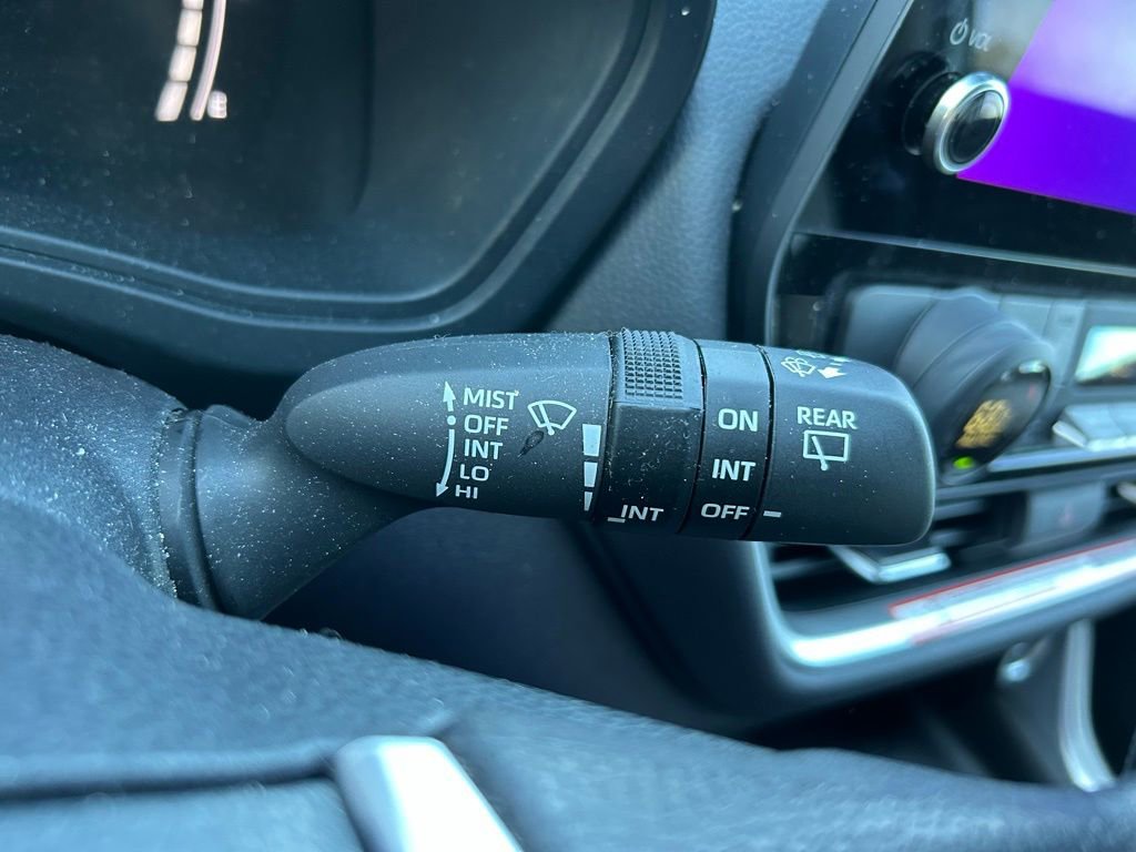 Certified 2025 Toyota Grand Highlander FWD image 22